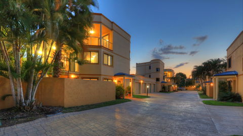 The Grange Resort Hervey Bay - Accommodation Mooloolaba 1