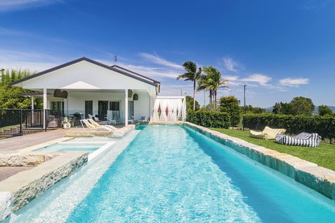Villa St Helena - Accommodation Mooloolaba 0