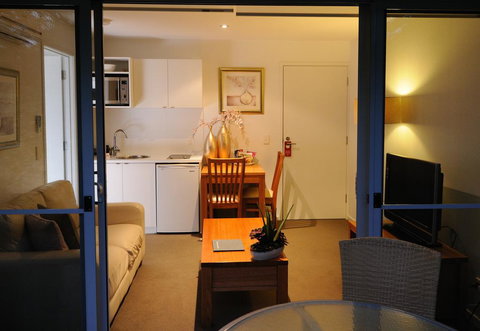 The Victoria Port Fairy - Accommodation Mooloolaba 6