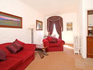 Crest Castle Bed And Breakfast - Accommodation Mooloolaba 4