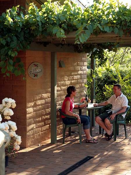 Nanga Gnulle - Accommodation Mooloolaba 5