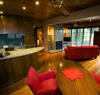 Hill of Content - Accommodation Mooloolaba