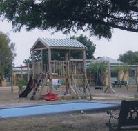 Alvina Holiday Cottages - Accommodation Mooloolaba