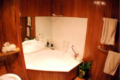Waratah Park Country House - Accommodation Mooloolaba 3