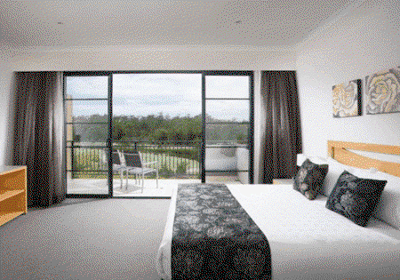 Mantra Kooindah Waters Golf And Spa Resort - Accommodation Mooloolaba 2