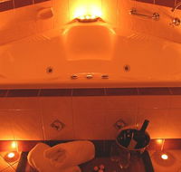 Anglesea Overboard Seaside Cottage - Accommodation Mooloolaba