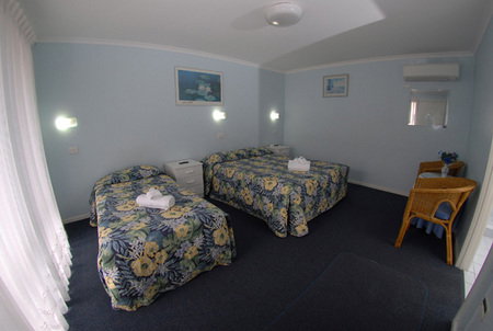 Canberran Lodge - Accommodation Mooloolaba 2