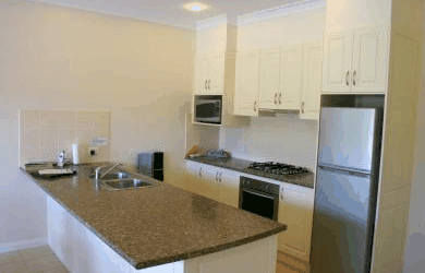 Cadman Apartments - Accommodation Mooloolaba 3