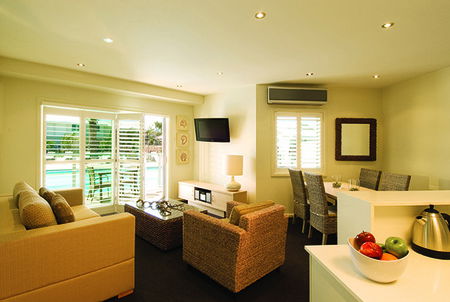 Oaks Pacific Blue Resort - Accommodation Mooloolaba 3