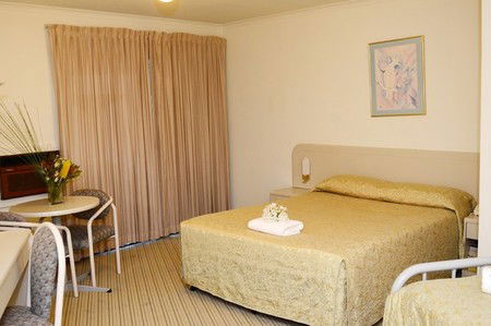 Bankstown Motel 10 - Accommodation Mooloolaba 3