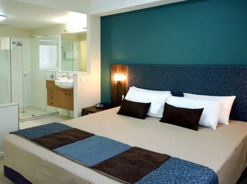 Summit Apartments Airlie Beach - Accommodation Mooloolaba 3