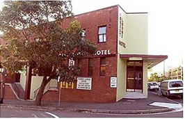 Forest Lodge Hotel - Accommodation Mooloolaba 0