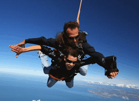 OzSkydiving - Accommodation Mooloolaba 0