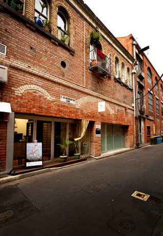 Warburton Lane Exhibits - Accommodation Mooloolaba 3