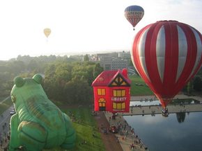 Balloon Safari - Accommodation Mooloolaba 2