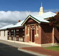Artgeo Cultural Complex - Old Courthouse - Accommodation Mooloolaba