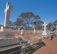 Old Pioneer Cemetery Coolgardie - Accommodation Mooloolaba