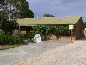 Sand Drift Gallery - Accommodation Mooloolaba 0