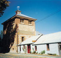 The Oakbank Weaver - Accommodation Mooloolaba