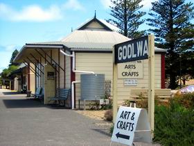 Goolwa Community Arts And Crafts Shop - Accommodation Mooloolaba 0