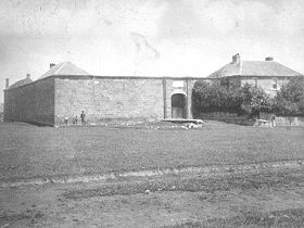 Oatlands Gaol House - Accommodation Mooloolaba 0