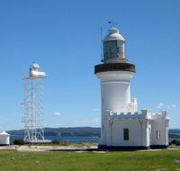 Point Perpendicular Lighthouse and Lookout - Accommodation Mooloolaba