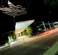 Gladstone City Library - Accommodation Mooloolaba