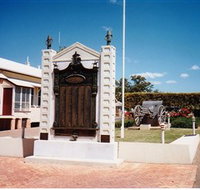 Gayndah War Memorial - Accommodation Mooloolaba