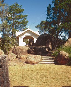 Stanthorpe Soldiers Memorial - Accommodation Mooloolaba 1