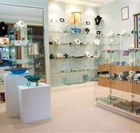 The Glass Gallery - BS Glass Art - Accommodation Mooloolaba
