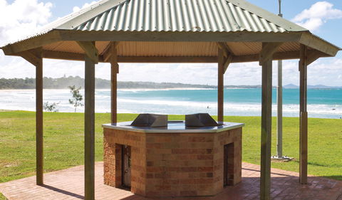 Woolgoolga Beach And Headland - Accommodation Mooloolaba 3