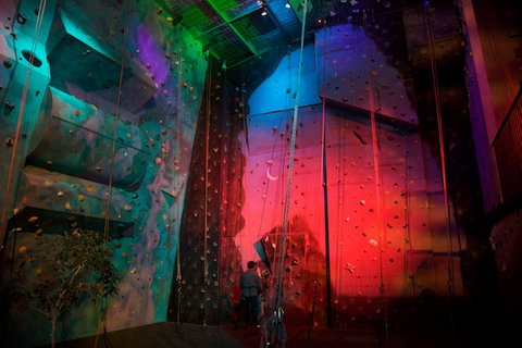 Centre Of Gravity - Accommodation Mooloolaba 4