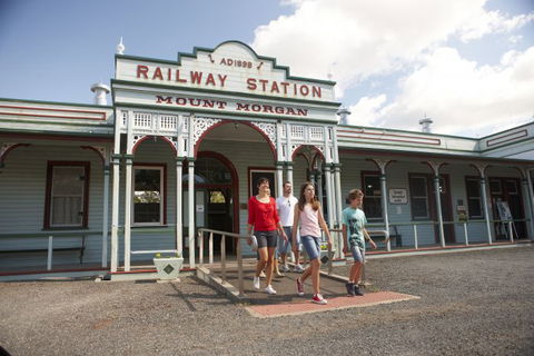 Rockhampton To Carnarvon Gorge Four Night Drive - Accommodation Mooloolaba 3