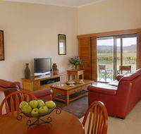 Nightingale Wines Luxury Villas - Accommodation Mooloolaba