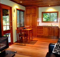 Waterfall Hideout-Rainforest Cabin for Couples - Accommodation Mooloolaba