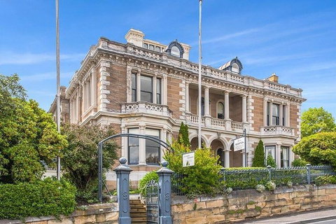 A Sommelier Guided Tour: Thursday Afternoon Wine Gin Cheese & Cocktails - Accommodation Mooloolaba 7