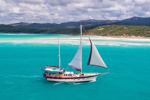 2-Day Whitsundays Sailing Adventure: SV Whitehaven - Accommodation Mooloolaba 8