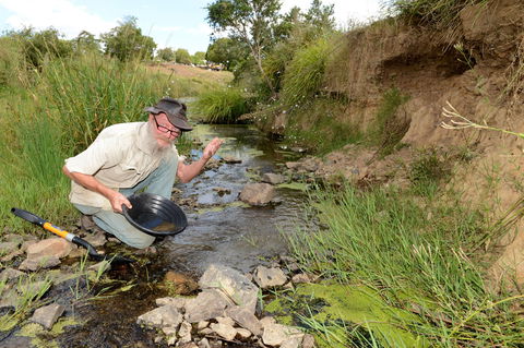 Gold Panning, Deep Creek - Accommodation Mooloolaba 0