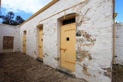 Police Lockup And Stables - Accommodation Mooloolaba 0