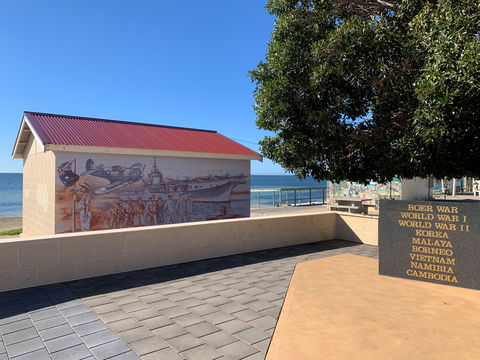 Stansbury Foreshore Murals - Accommodation Mooloolaba 2