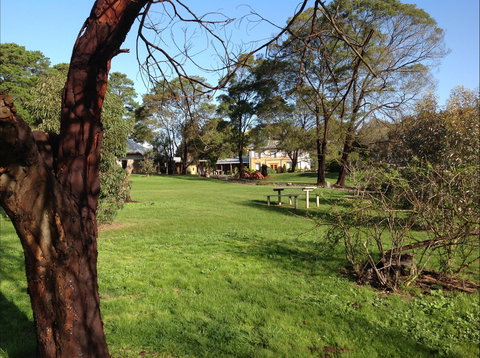 HIRL Hamilton Institute Of Rural Learning - Accommodation Mooloolaba 2