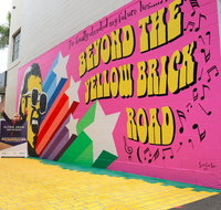 Yellow Brick Road and Elton John Mural - Accommodation Mooloolaba
