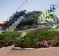 Yeppoon War Memorial - Accommodation Mooloolaba