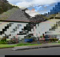 Joe Lyons Cottage - Accommodation Mooloolaba