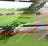 Manning Valley Race Club - Accommodation Mooloolaba