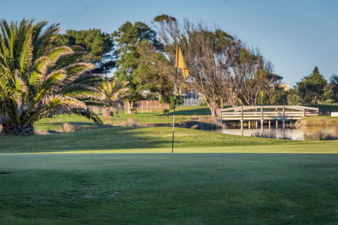 South Lakes Golf Club - Accommodation Mooloolaba 0