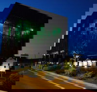 Tree of Knowledge Memorial - Accommodation Mooloolaba