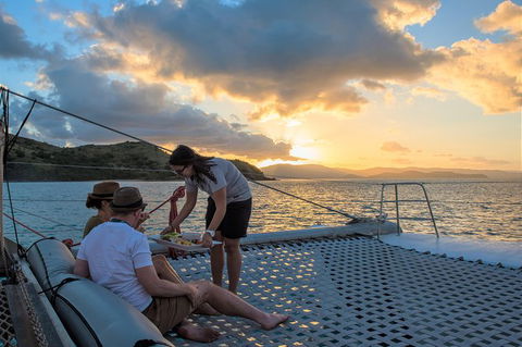 Sunset Sail In The Whitsundays - Accommodation Mooloolaba 5