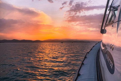 Sunset Cruise Private Charter Hamilton Island - Accommodation Mooloolaba 2