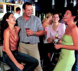Daveys Hotel - Accommodation Mooloolaba 1